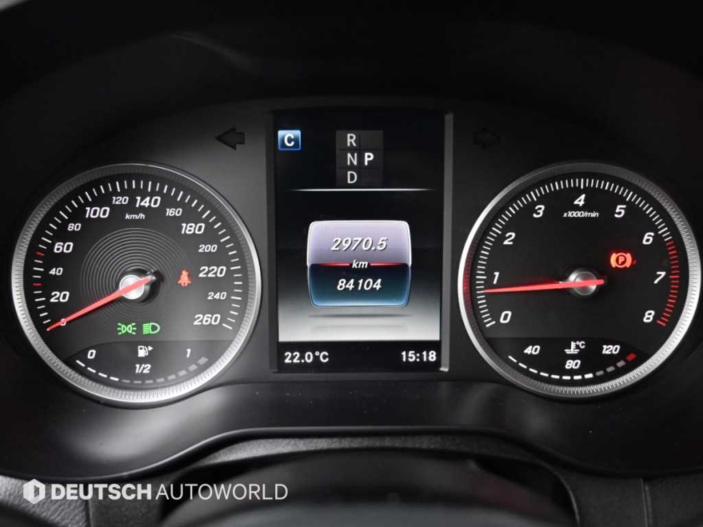 Mercedes-Benz GLC-Class — photo 08