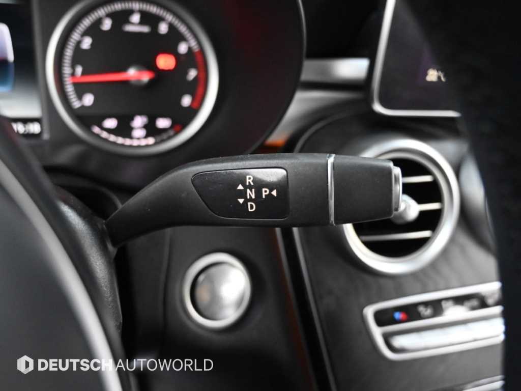 Mercedes-Benz GLC-Class — photo 09