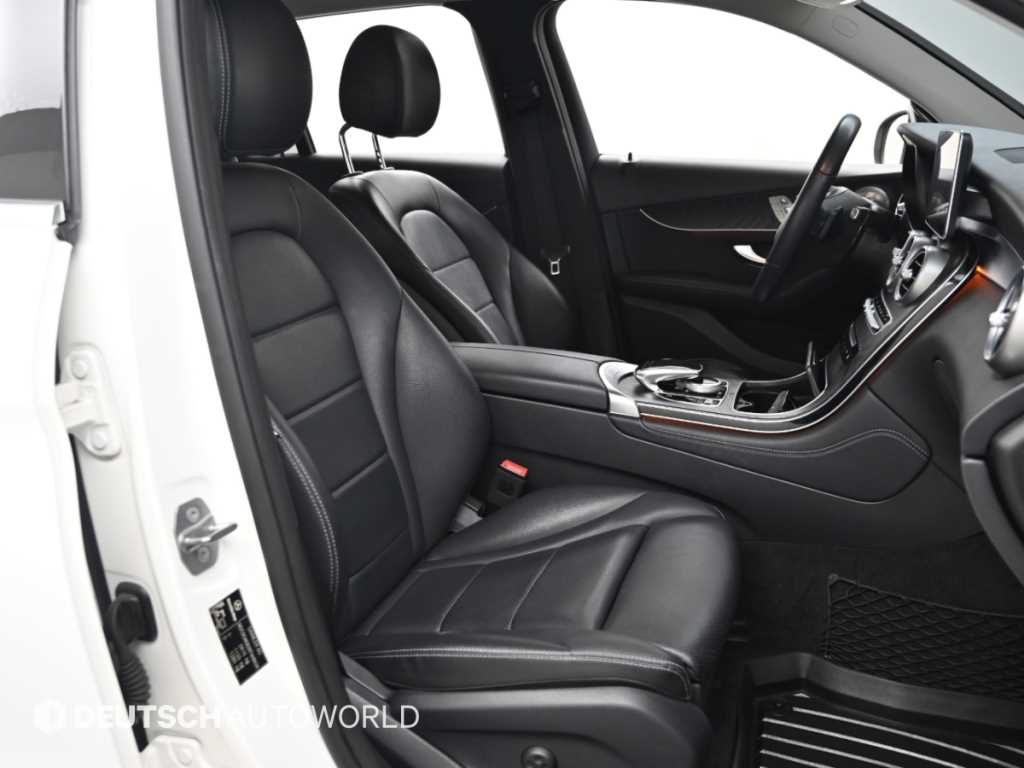 Mercedes-Benz GLC-Class — photo 10