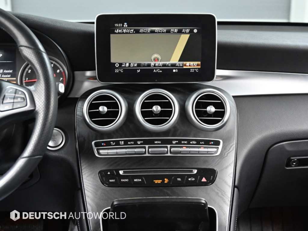 Mercedes-Benz GLC-Class — photo 14