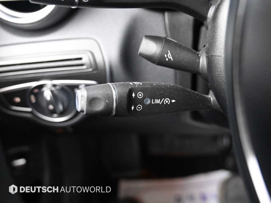 Mercedes-Benz GLC-Class — photo 18