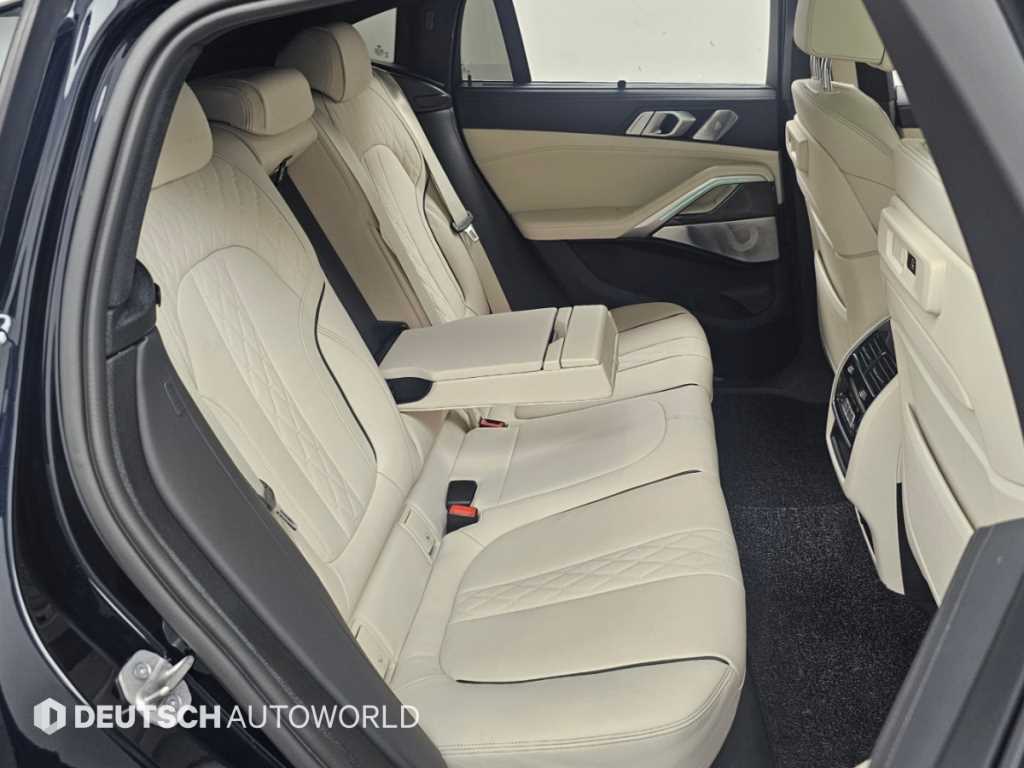 BMW X6 — photo 12
