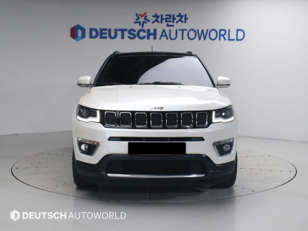 Jeep Compass — photo 03