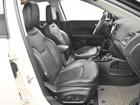 Jeep Compass — photo 10