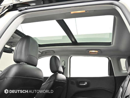 Jeep Compass — photo 18