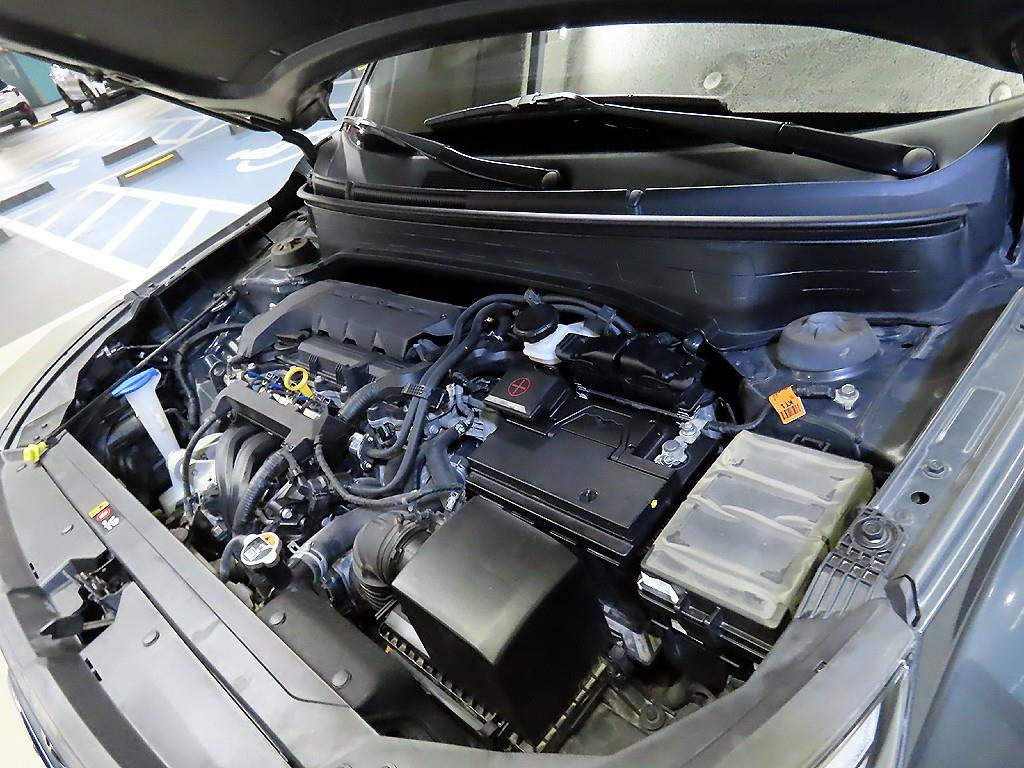 Hyundai Venue — photo 19