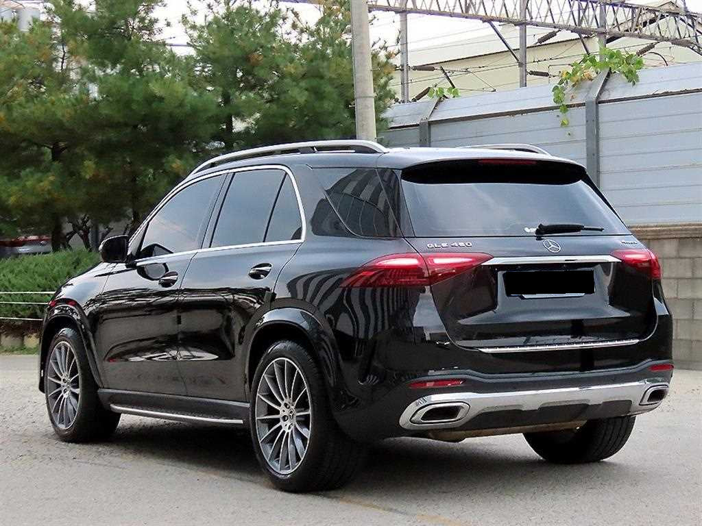 Mercedes-Benz GLE-Class — photo 03