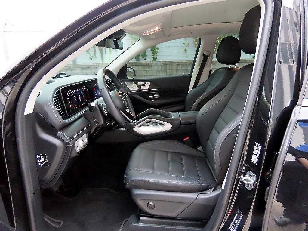 Mercedes-Benz GLE-Class — photo 05