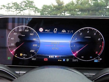 Mercedes-Benz GLE-Class — photo 09