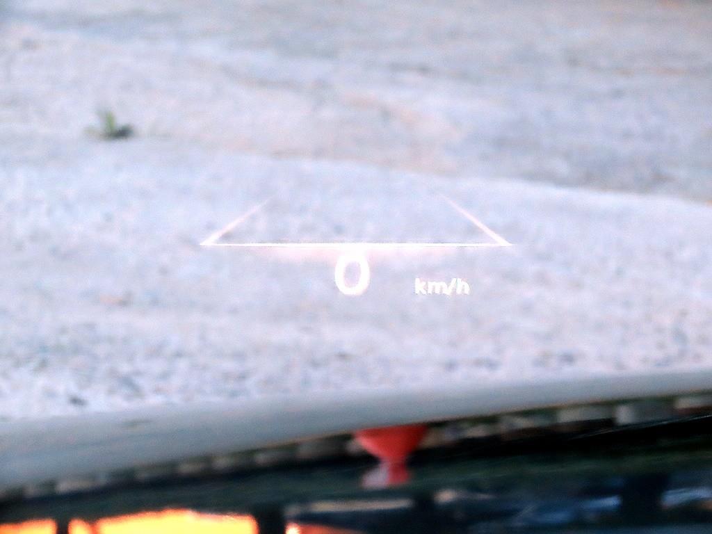Genesis G80 — photo 10
