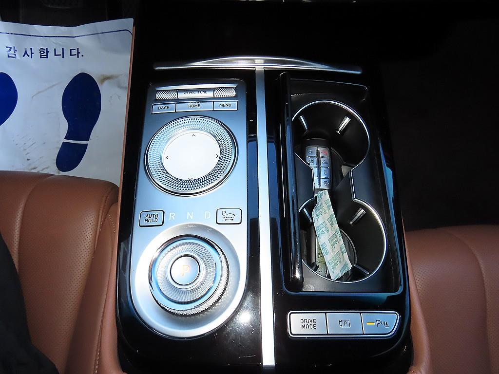 Genesis G80 — photo 11