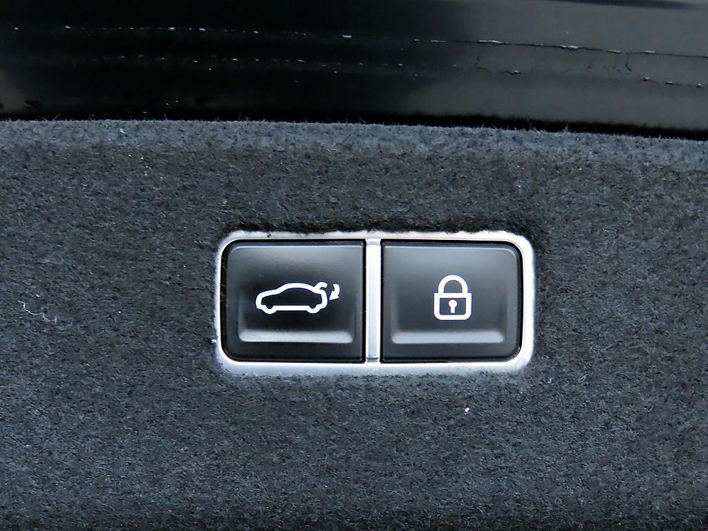 Genesis G80 — photo 16