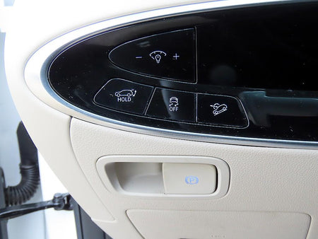 Genesis GV70 — photo 12