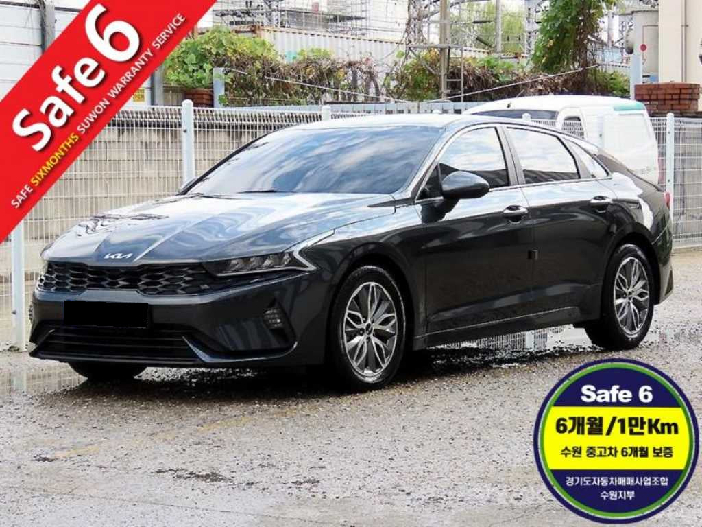Kia K5 — photo 01