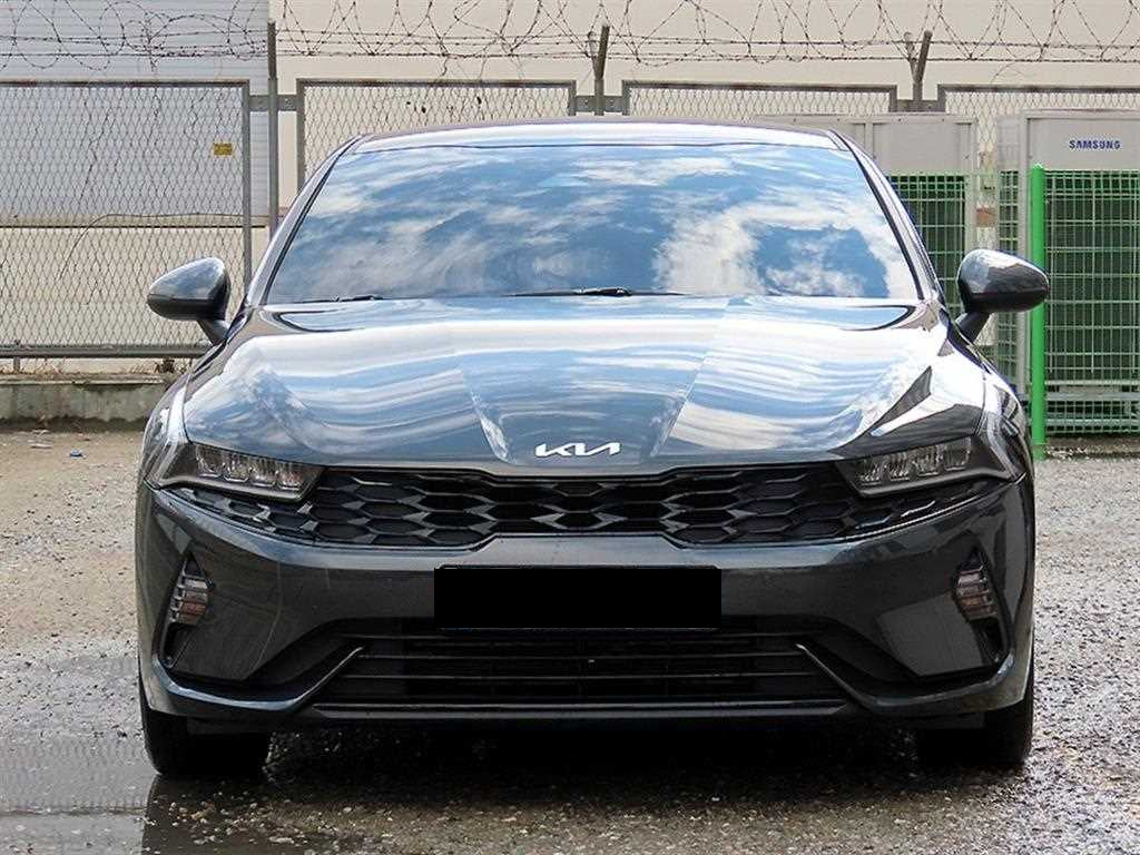 Kia K5 — photo 02