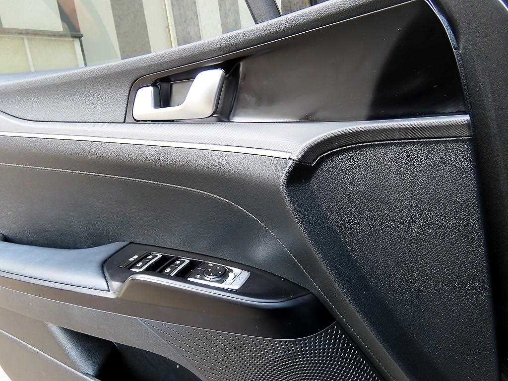 Kia K5 — photo 11