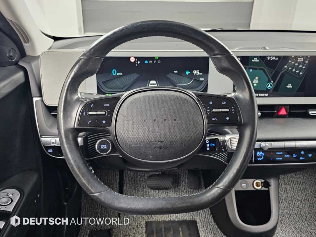 Hyundai Ioniq5 — photo 13