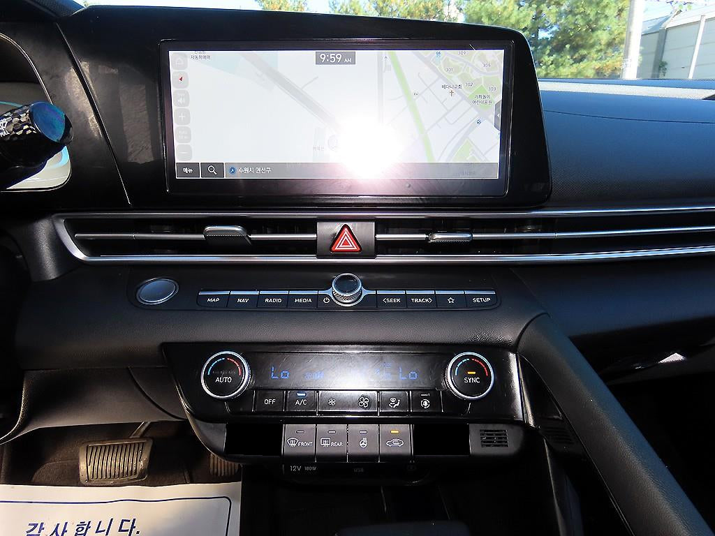 Hyundai Avante — photo 13