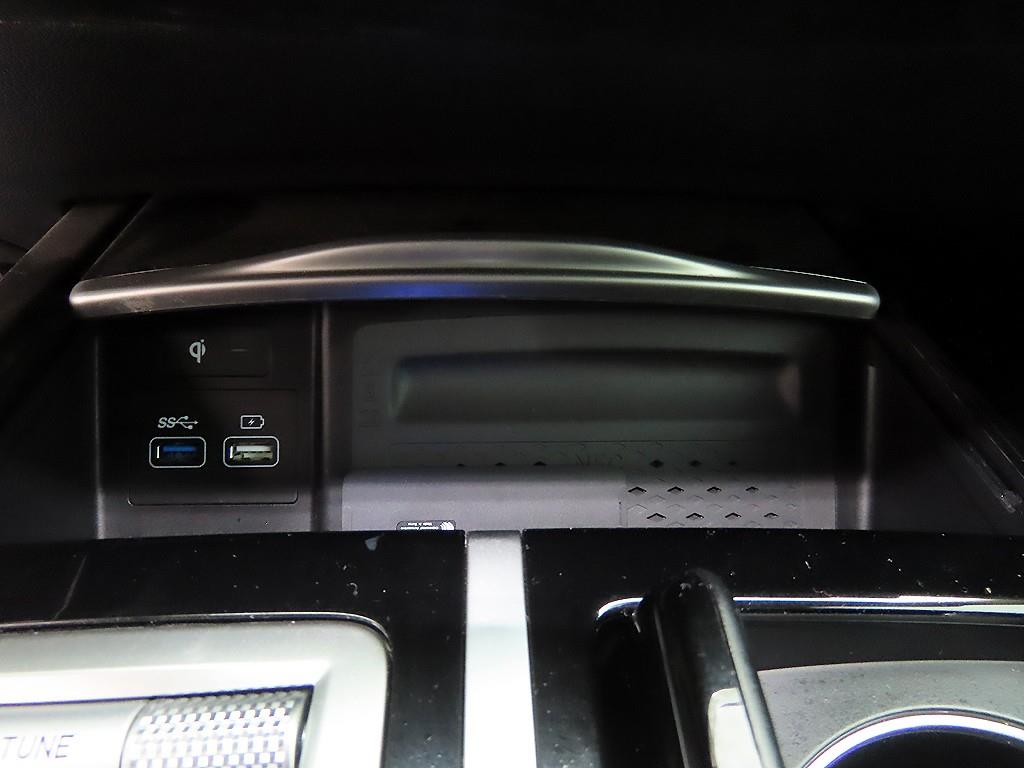 Genesis G80 — photo 16