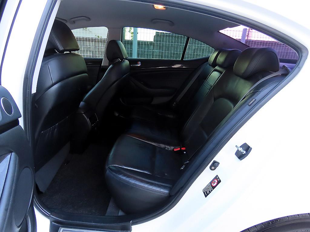 Kia K7 — photo 06