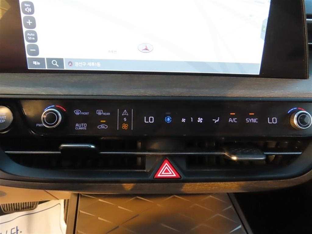 Kia K8 — photo 15