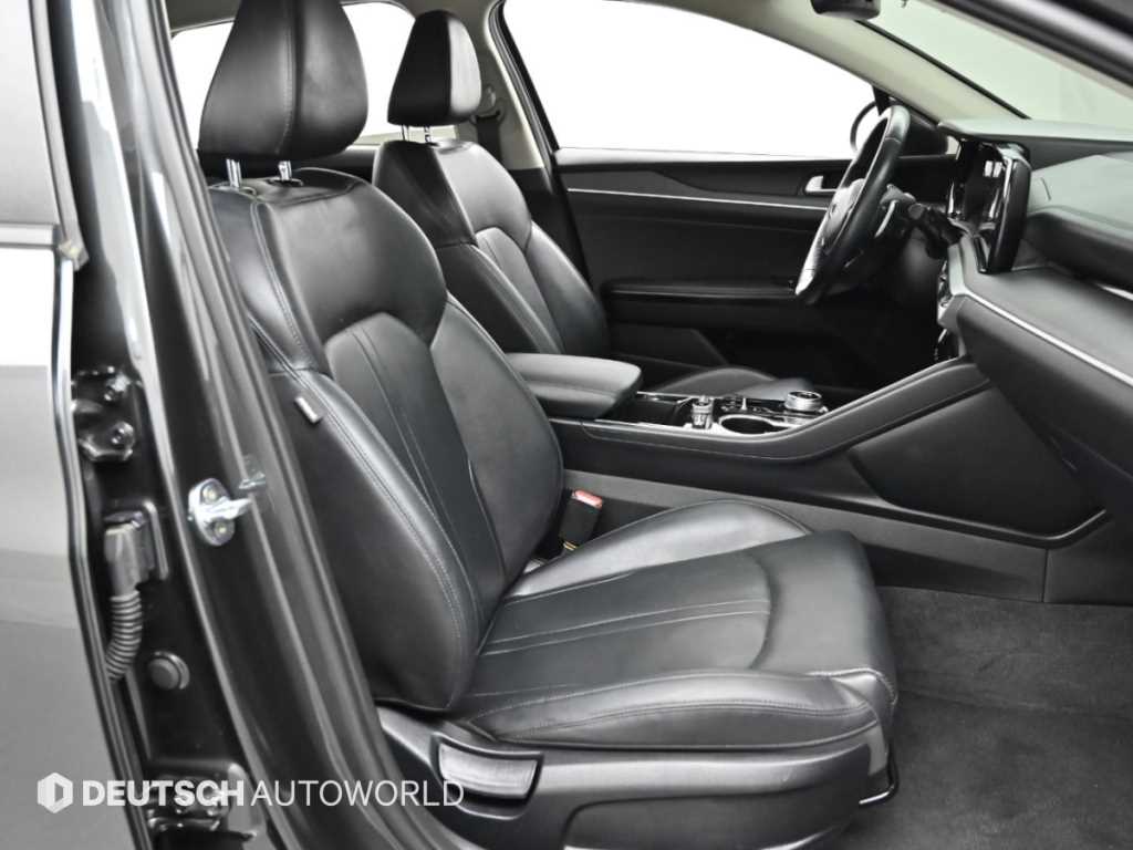 Kia K5 — photo 10