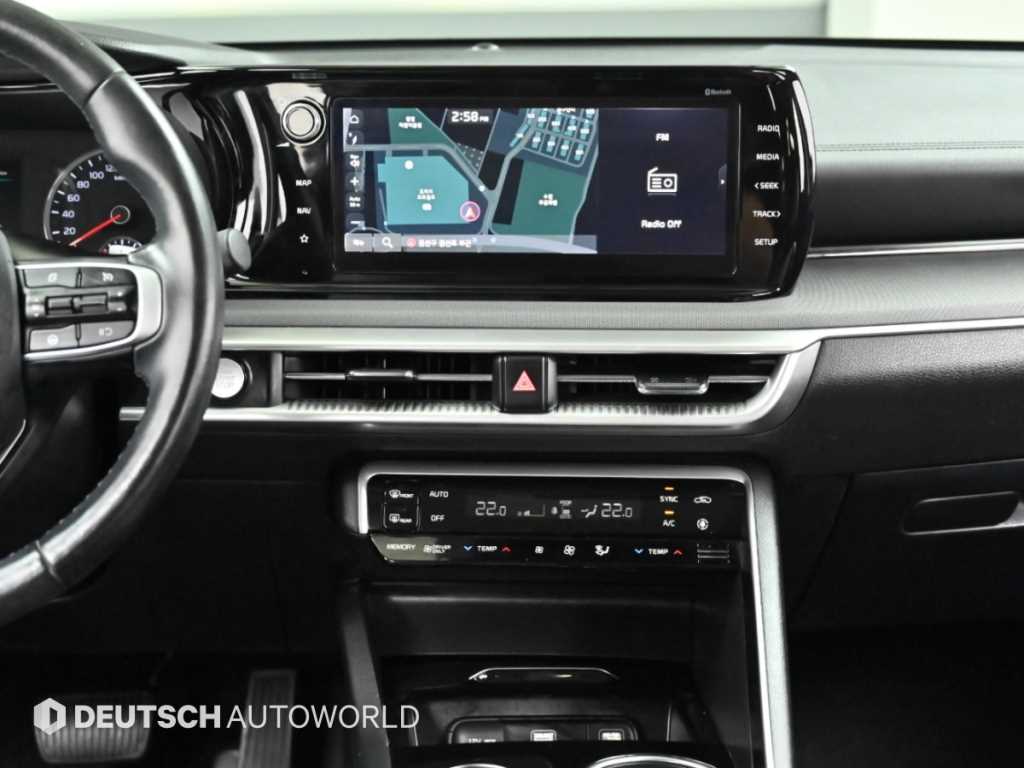 Kia K5 — photo 14