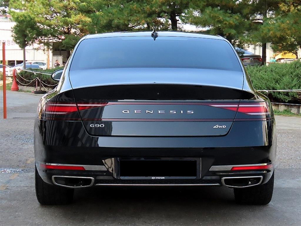 Genesis G90 — photo 04