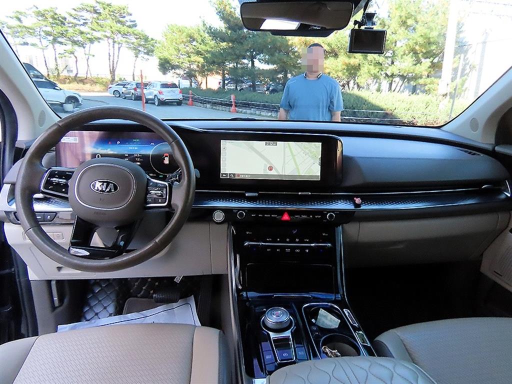 Kia Carnival — photo 07