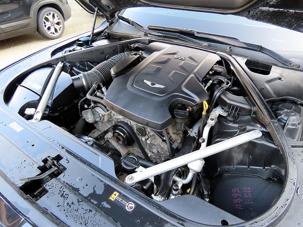Genesis G90 — photo 19