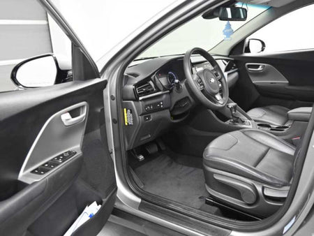 Kia Niro — photo 11