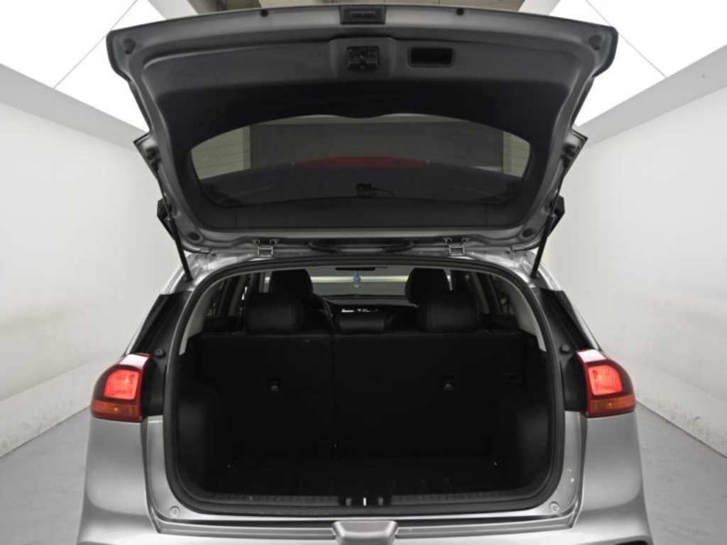 Kia Niro — photo 19