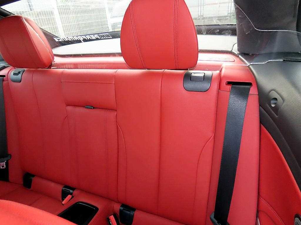 BMW 4-Series — photo 11
