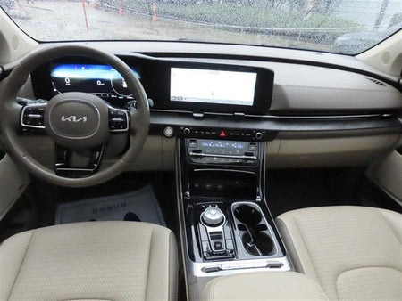 Kia Carnival — photo 09