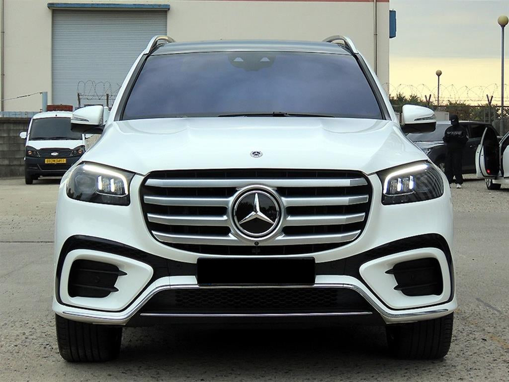 Mercedes-Benz GLS-Class — photo 01