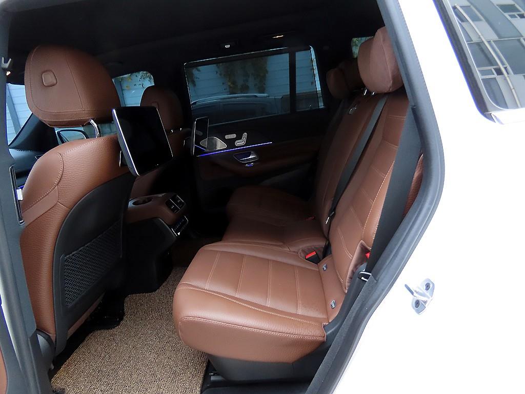 Mercedes-Benz GLS-Class — photo 06