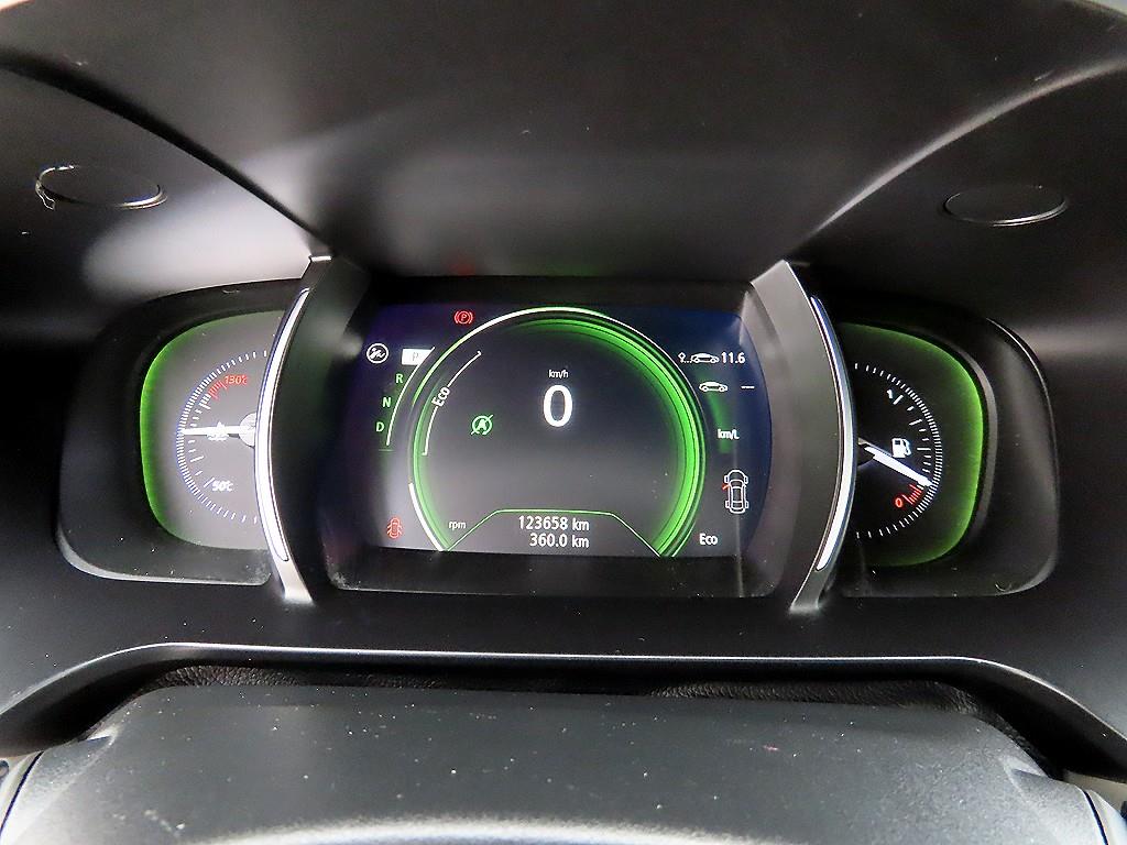 RENAULT SM6 — photo 09