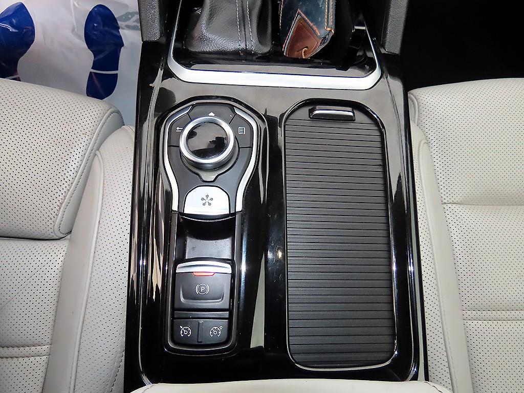 RENAULT SM6 — photo 13