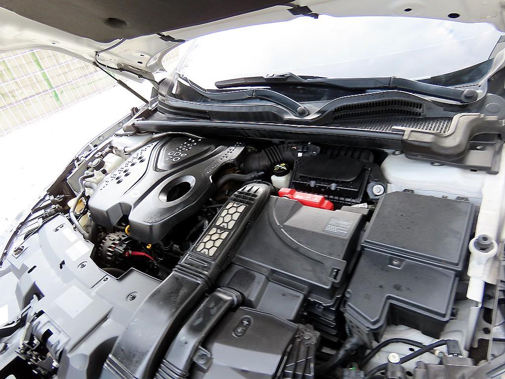 RENAULT SM6 — photo 19