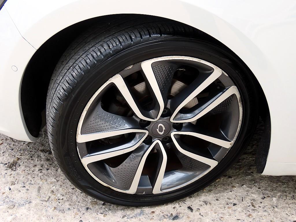 RENAULT SM6 — photo 20
