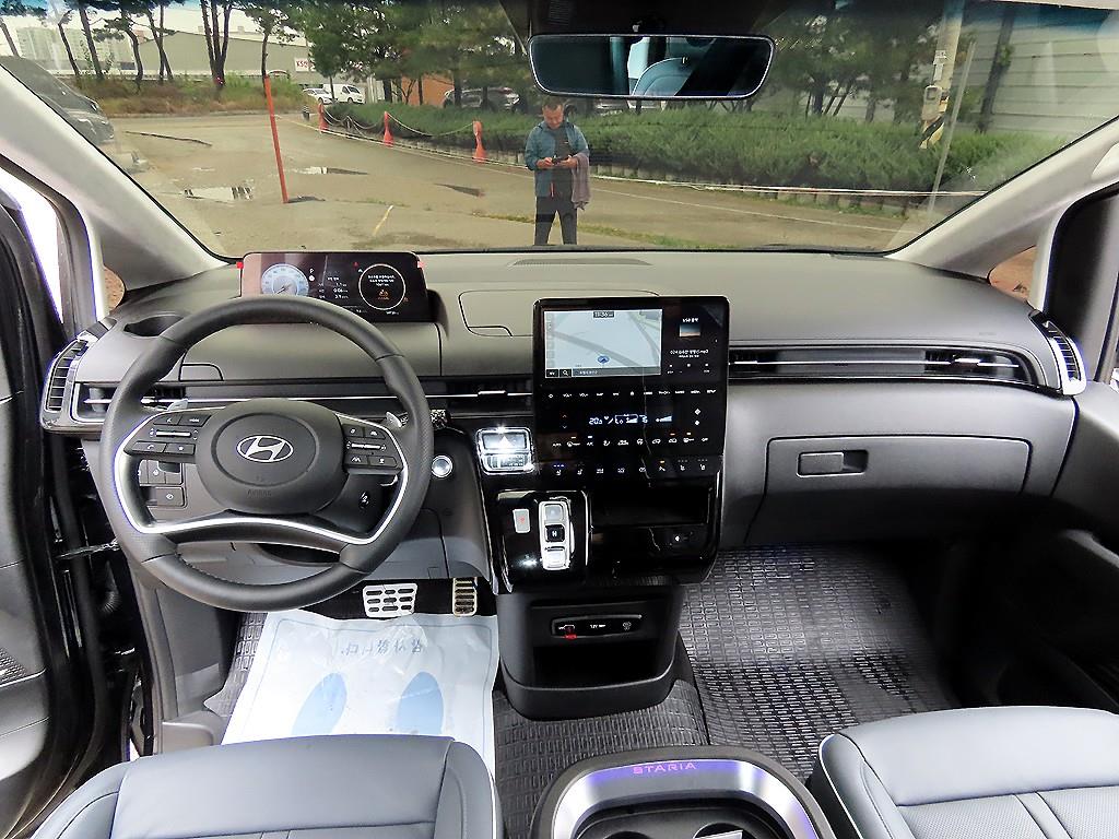 Hyundai Staria — photo 08