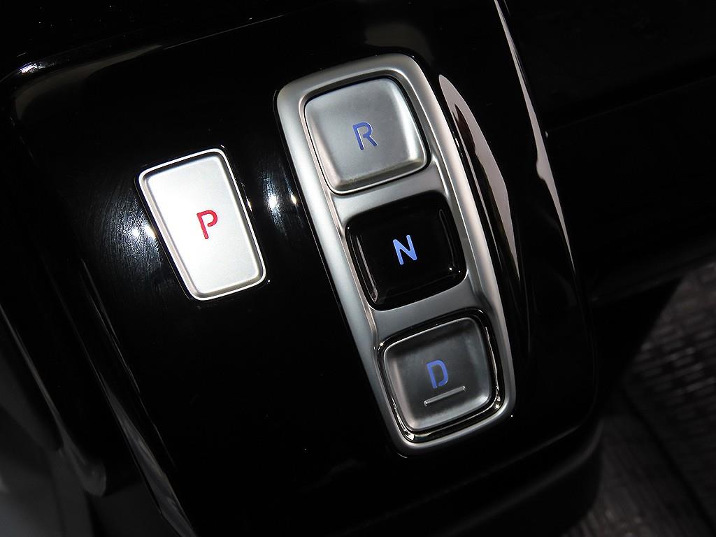 Hyundai Staria — photo 11