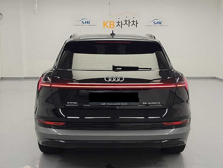 Audi e-tron — photo 03