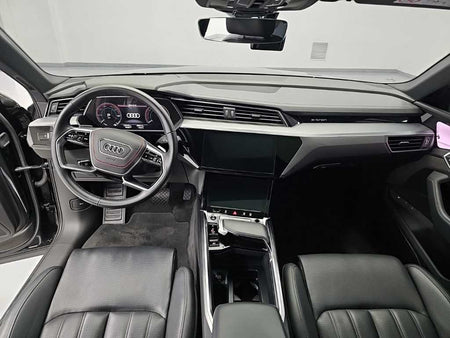 Audi e-tron — photo 07