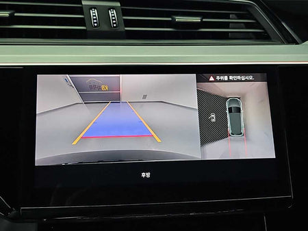 Audi e-tron — photo 16