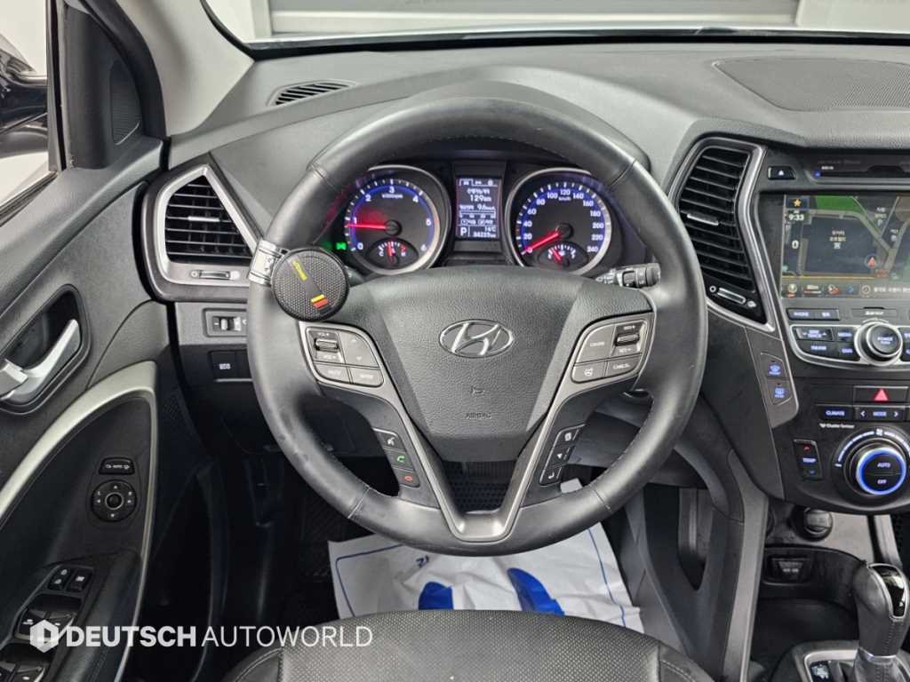 Hyundai Santafe — photo 13