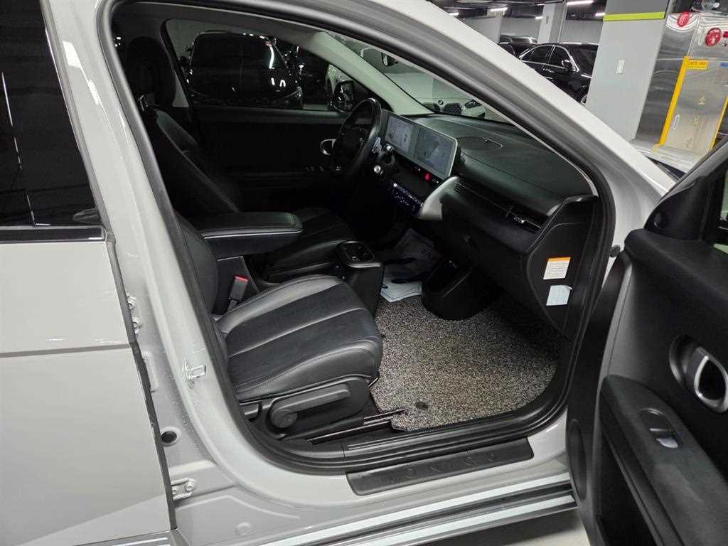 Hyundai Ioniq5 — photo 15