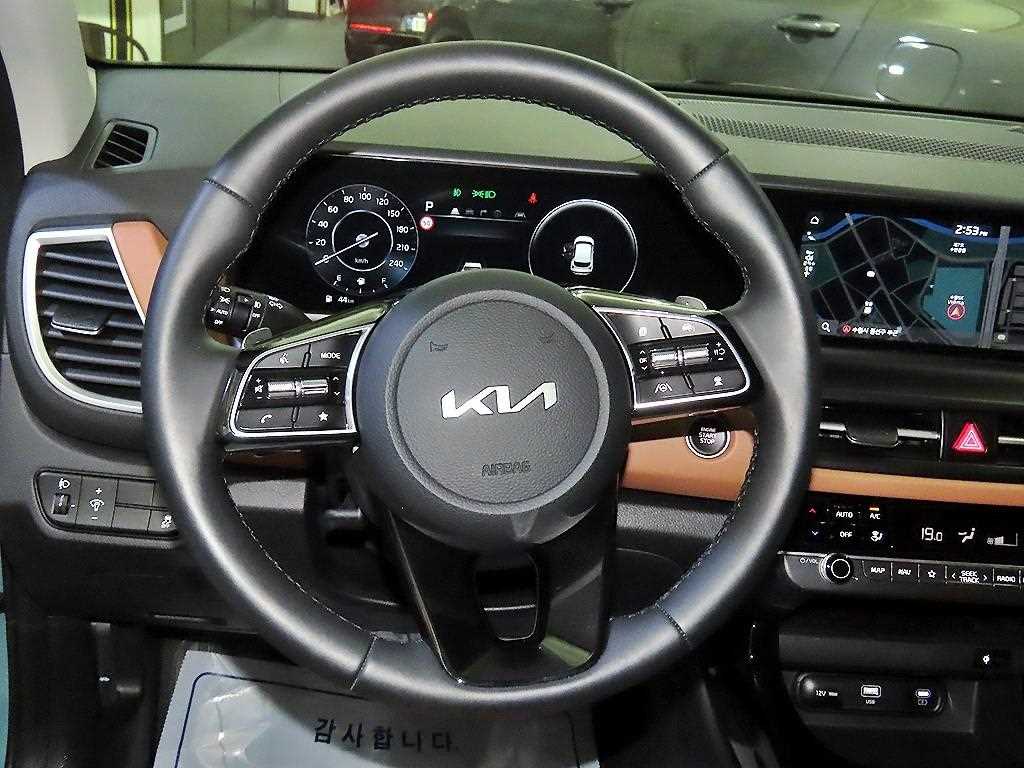 Kia Seltos — photo 08