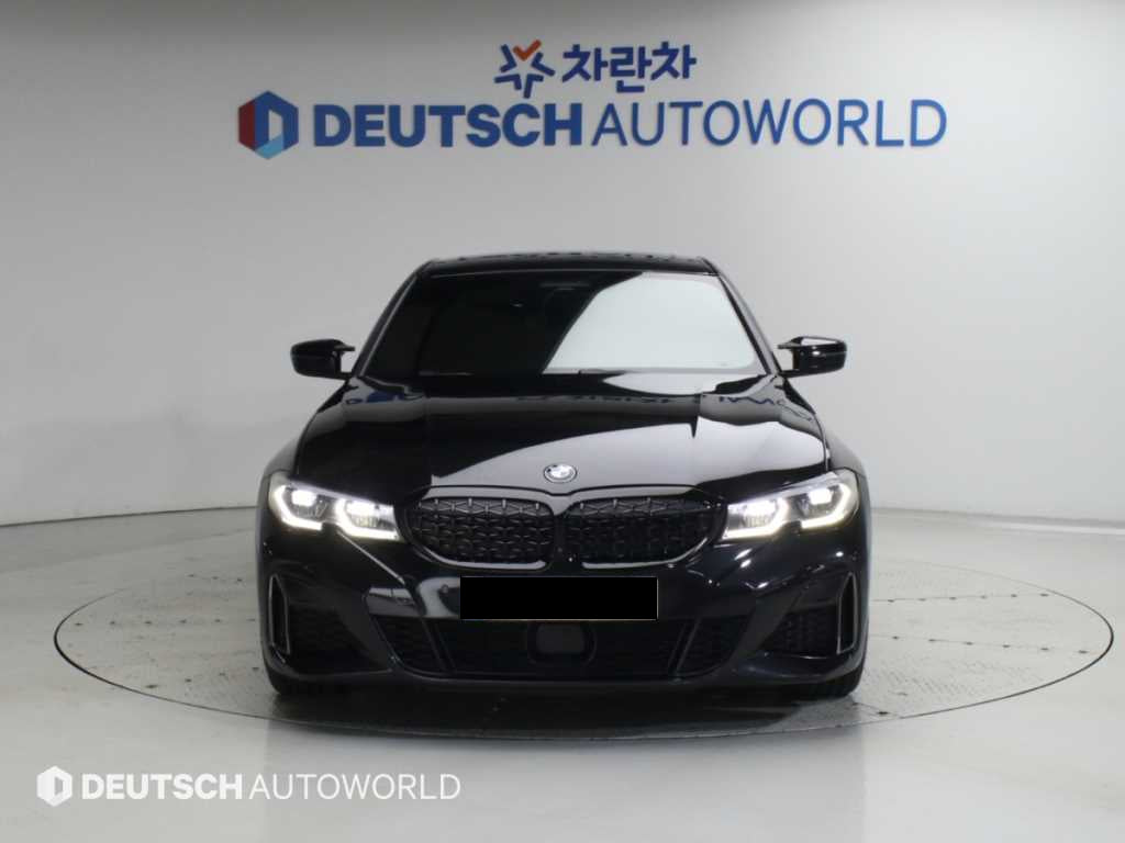 BMW 3-Series — photo 03