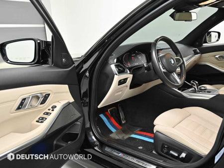 BMW 3-Series — photo 11